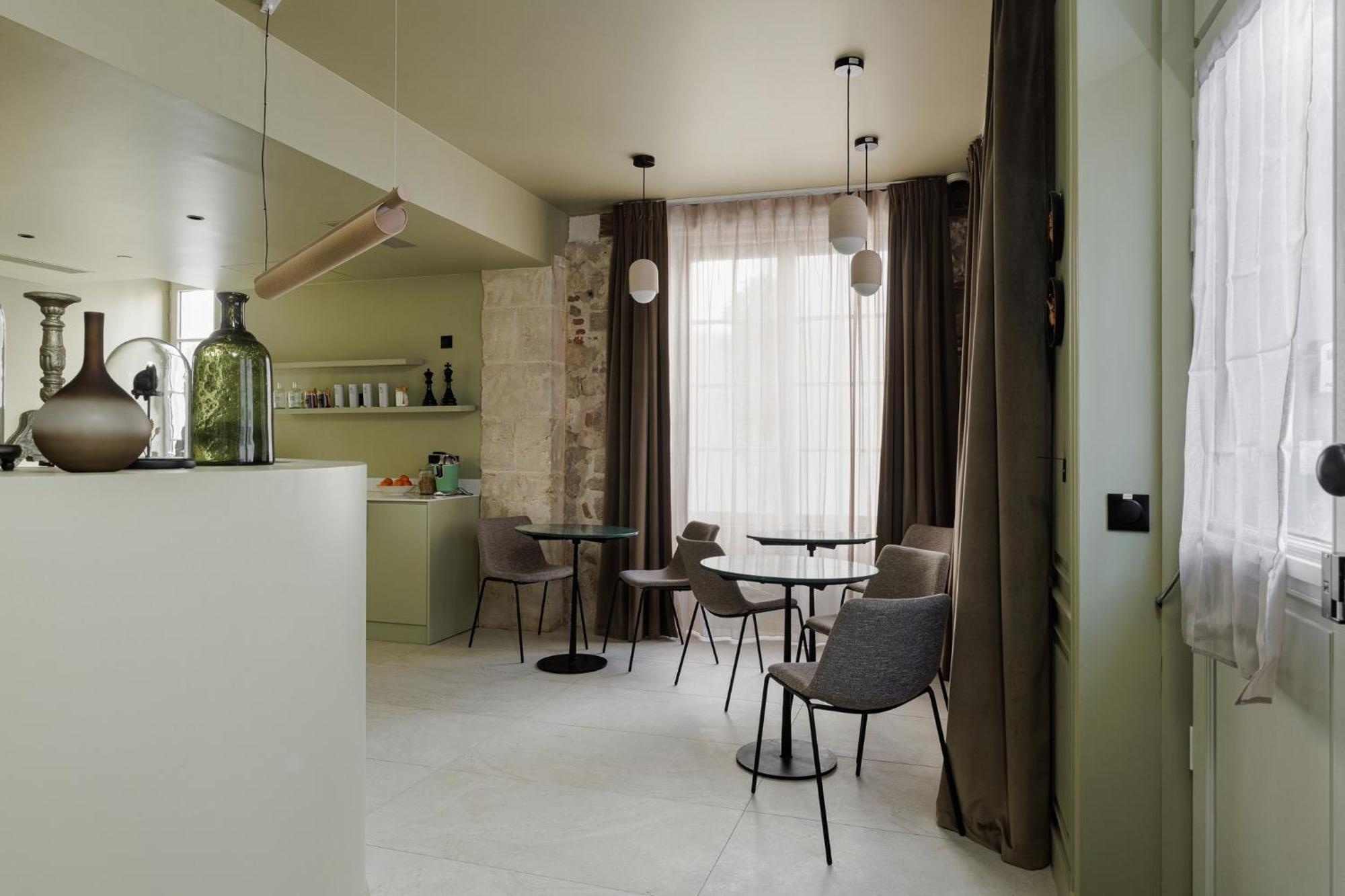 Hotel Des Sept - Entree Autonome, Reception En Ligne - Encore Mieux 올리언스 외부 사진