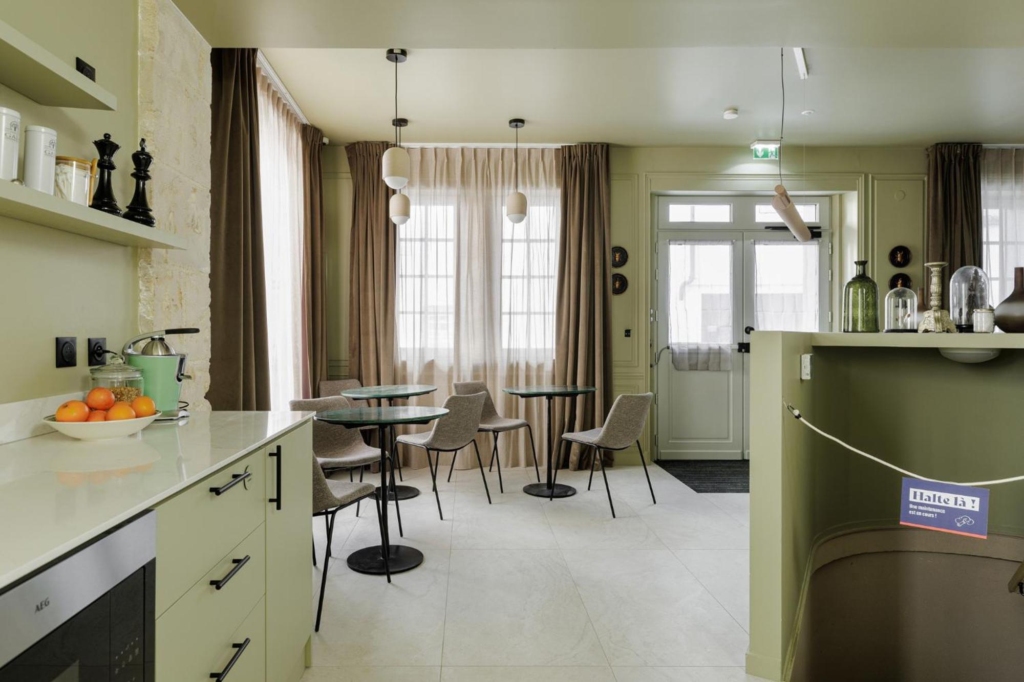 Hotel Des Sept - Entree Autonome, Reception En Ligne - Encore Mieux 올리언스 외부 사진